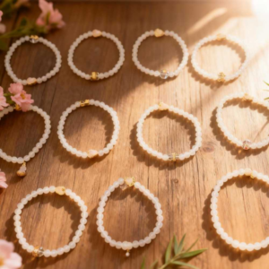 H154 White Classic Bracelet(Random style)